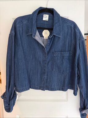 OFFLINE by: Aerie Dark Blue Cropped Denim shirt. NWT size L